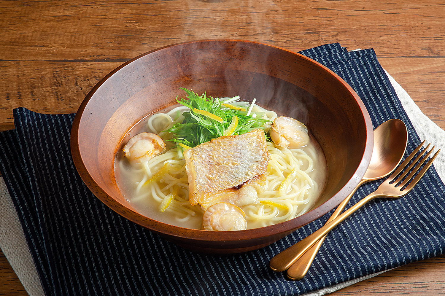 鯛だし香る姫鯛と帆立のスープパスタ