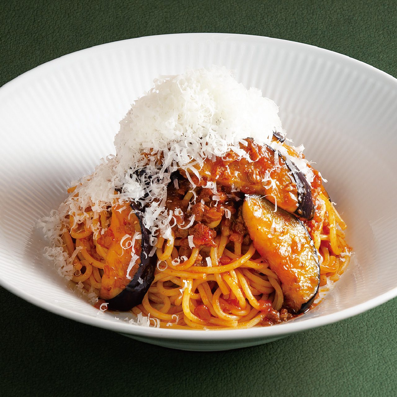 粉雪パルミジャーノチーズとなすのミートソース